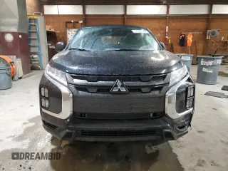 2023 Mitsubishi Outlander ES z VIN JA4ARUAU4PU013625, wystawiony jako Copart lot #52600135 z przebiegiem 33 660 mil mil oraz Szkoda całkowita • Salvage title. Historia ofert i sprzedaży dostępna na DreamBid. Obrazek 5.