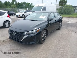 2025 Nissan Sentra SV z VIN 3N1AB8CV9SY292599, wystawiony jako IAAI lot #42399861 z przebiegiem 4 448 mil mil oraz . Historia ofert i sprzedaży dostępna na DreamBid. Obrazek 17.