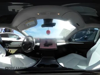 2023 Tesla Model Y Performance z VIN 7SAYGDEF6PF774965, wystawiony jako IAAI lot #41655550 z przebiegiem 33 824 mil mil oraz . Historia ofert i sprzedaży dostępna na DreamBid. Obrazek 20.
