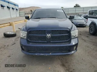 2017 Ram 1500 Express z VIN 1C6RR6FT9HS864182, wystawiony jako Copart lot #84043954 z przebiegiem 104 310 mil mil oraz Szkoda całkowita • Salvage title. Historia ofert i sprzedaży dostępna na DreamBid. Obrazek 5.