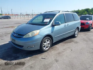 2006 Toyota Sienna XLE with VIN 5TDZA22C16S527865, listed as a IAAI auction lot 42028928 with 210,116 mi miles. Bid and sale history available at carsss.com. Image 2.