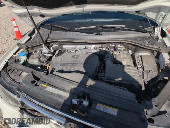 2022 Volkswagen Tiguan SE with VIN 3VV2B7AX4NM049103, listed as a Copart auction lot 61491515 with 39,658 mi miles and Salvage title. Bid and sale history available at DreamBid. Image 11.