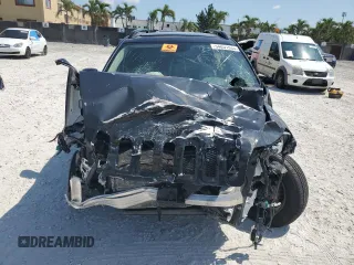 2016 Jeep Cherokee Latitude z VIN 1C4PJMCS4GW182129, wystawiony jako Copart lot #54051535 z przebiegiem 130 252 mil mil oraz Szkoda całkowita • Salvage title. Historia ofert i sprzedaży dostępna na DreamBid. Obrazek 5.