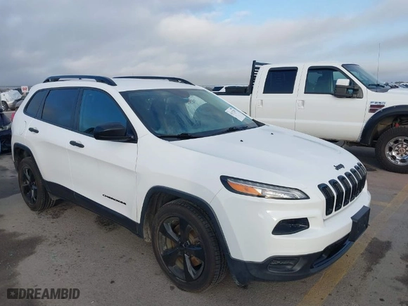 2016 Jeep Cherokee Altitude with VIN 1C4PJLAB8GW336631, listed as a IAAI auction lot 41117291 with 101,020 mi miles. Bid and sale history available at carsss.com. Image 1.