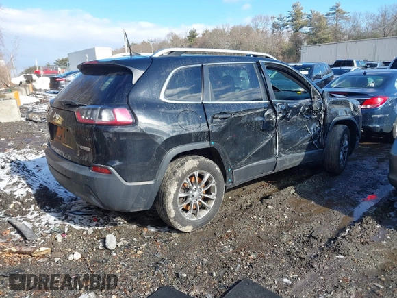 2019 Jeep Cherokee Altitude with VIN 1C4PJMLB0KD319703, listed as a IAAI auction lot 41524781 with 181,625 mi miles and . Bid and sale history available at DreamBid. Image 4.