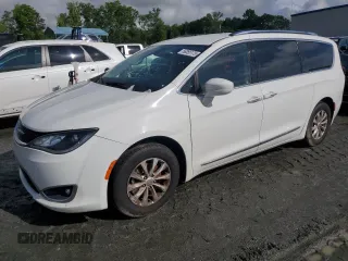 2019 Chrysler Pacifica Touring L with VIN 2C4RC1BG6KR548110, listed as a Copart auction lot 56355175 with 188,409 mi miles and Clean title. Bid and sale history available at DreamBid. Image 1.