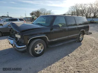 1999 Chevrolet Suburban with VIN 3GNEC16R1XG263524, listed as a Copart auction lot 49686865 with 280,125 mi miles and Salvage Title. Bid and sale history available at carsss.com. Image 1.