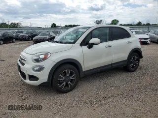 2016 FIAT 500X Easy with VIN ZFBCFYBT0GP332901, listed as a Copart auction lot 61746185 with 136,905 mi miles and Salvage title. Bid and sale history available at DreamBid. Image 1.