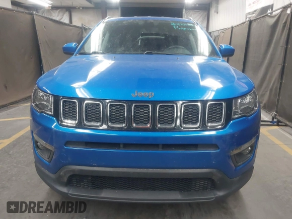2019 Jeep Compass Latitude z VIN 3C4NJDBB3KT595277, wystawiony jako IAAI lot #42098822 z przebiegiem 68 574 mil mil oraz . Historia ofert i sprzedaży dostępna na DreamBid. Obrazek 13.