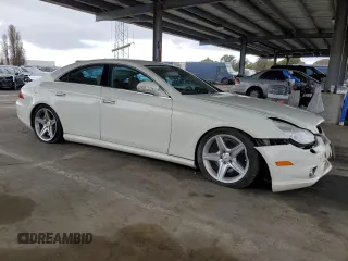 2008 Mercedes-Benz CLS 550 z VIN WDDDJ72X08A122483, wystawiony jako Copart lot #47676375 z przebiegiem 34 818 mil mil oraz Szkoda całkowita • Salvage title. Historia ofert i sprzedaży dostępna na DreamBid. Obrazek 4.