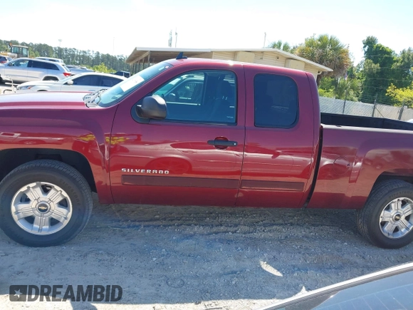2013 Chevrolet Silverado 1500 LT with VIN 1GCRKSE77DZ215203, listed as a IAAI auction lot 42200656 with 115,102 mi miles and . Bid and sale history available at DreamBid. Image 14.