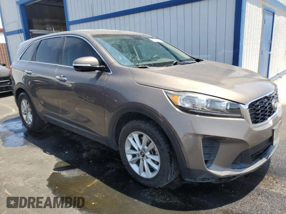 2019 Kia Sorento LX with VIN 5XYPG4A54KG443292, listed as a Copart auction lot 64502715 with 141,287 mi miles and Clean title. Bid and sale history available at DreamBid. Image 4.