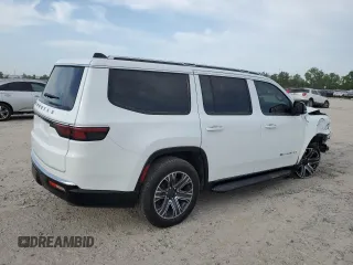 2024 Jeep Wagoneer с VIN 1C4SJUAPXRS115733, выставлен на аукционе Copart как лот 53359125 с пробегом 14 131 миль миль и Списание • Salvage title. История ставок и продаж доступна на DreamBid. Изображение 3.