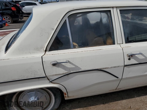 1972 Plymouth Valiant z VIN VL41C2R120484, wystawiony jako Copart lot #65548655 z przebiegiem 627 641 mil mil oraz Czysty tytuł • Clean title. Historia ofert i sprzedaży dostępna na DreamBid. Obrazek 10.