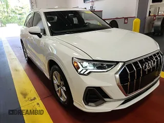 2023 Audi Q3 S line Premium с VIN WA1DECF38P1102974, выставлен на аукционе IAAI как лот 42852727 с пробегом 45 357 миль миль и . История ставок и продаж доступна на DreamBid. Изображение 8.