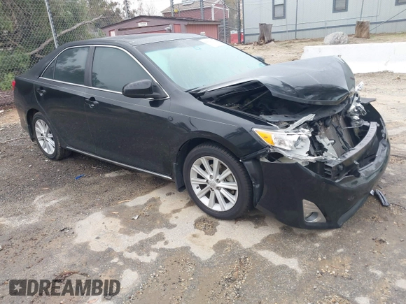2014 Toyota Camry SE with VIN 4T1BK1FK8EU539138, listed as a IAAI auction lot 41802302 with 91,205 mi miles. Bid and sale history available at carsss.com. Image 1.