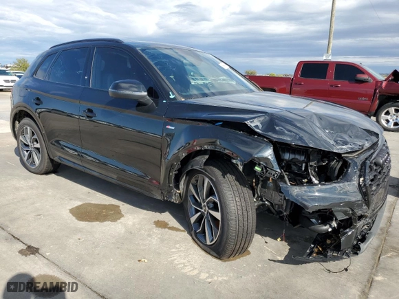 2024 Audi Q5 S line Premium with VIN WA1GAAFY7R2113549, listed as a Copart auction lot 79414184 with 0 mi miles and Salvage Title. Bid and sale history available at carsss.com. Image 4.