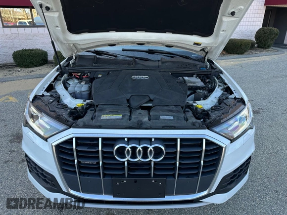 2020 Audi Q7 Premium Plus with VIN WA1LXAF74LD005065, listed as a Copart auction lot 52918075 with 88,978 mi miles and Clean Title. Bid and sale history available at carsss.com. Image 7.