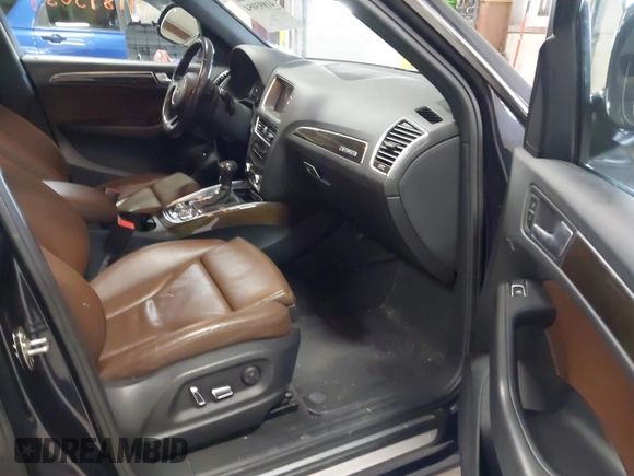 2014 Audi Q5 Premium Plus with VIN WA1LFAFP4EA072935, listed as a IAAI auction lot 41893054 with 142,383 mi miles and . Bid and sale history available at DreamBid. Image 5.