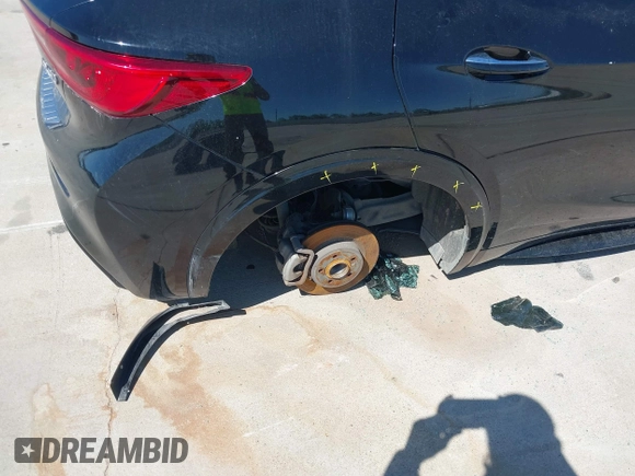 2019 Infiniti QX30 Luxe с VIN SJKCH5CP8KA007154, выставлен на аукционе IAAI как лот 41977924 с пробегом 58 288 миль миль и . История ставок и продаж доступна на DreamBid. Изображение 17.