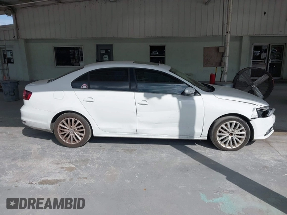 2016 Volkswagen Jetta Sedan 1.8T SEL with VIN 3VWL07AJ5GM310789, listed as a IAAI auction lot 41596429 with 169,910 mi miles. Bid and sale history available at carsss.com. Image 13.