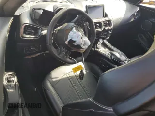 2020 Aston Martin Vantage z VIN SCFSMGAW0LGN04408, wystawiony jako Copart lot #60332245 z przebiegiem Nie podano mil oraz Szkoda całkowita • Salvage title. Historia ofert i sprzedaży dostępna na DreamBid. Obrazek 8.