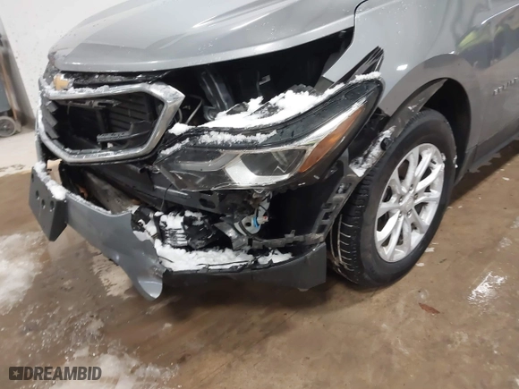 2018 Chevrolet Equinox LT with VIN 3GNAXSEVXJL112817, listed as a IAAI auction lot 41323928 with 108,010 mi miles. Bid and sale history available at carsss.com. Image 6.