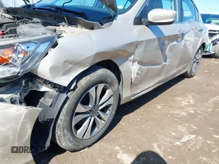 2015 Honda Accord LX with VIN 1HGCR2F32FA190095, listed as a IAAI auction lot 42020063 with 74,340 mi miles. Bid and sale history available at carsss.com. Image 6.