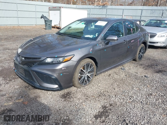 2022 Toyota Camry SE with VIN 4T1G11AK1NU643969, listed as a IAAI auction lot 41493752 with 83,451 mi miles and . Bid and sale history available at carsss.com. Image 17.
