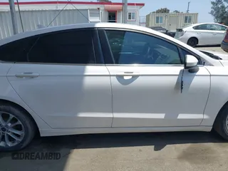 2020 Ford Fusion SE with VIN 3FA6P0LU9LR227928, listed as a IAAI auction lot 42445186 with 59,431 mi miles and . Bid and sale history available at DreamBid. Image 13.