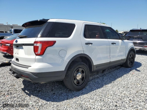2019 Ford Police Interceptor Utility with VIN 1FM5K8AR4KGA32113, listed as a Copart auction lot 49788045 with 0 mi miles and Non Repairable. Bid and sale history available at carsss.com. Image 3.