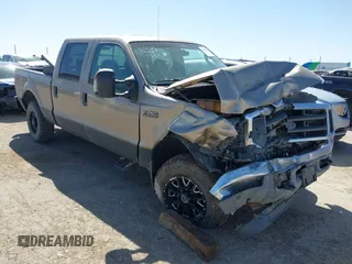 2004 Ford Super Duty F-250 XL with VIN 1FTNW21S54EA83885, listed as a IAAI auction lot 41760636 with 1 mi miles. Bid and sale history available at carsss.com. Image 1.