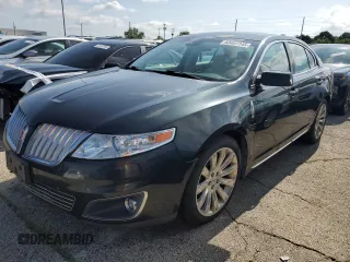 2010 Lincoln MKS z VIN 1LNHL9ER6AG609507, wystawiony jako Copart lot #63451145 z przebiegiem 190 630 mil mil oraz Czysty tytuł • Clean title. Historia ofert i sprzedaży dostępna na DreamBid. Obrazek 1.