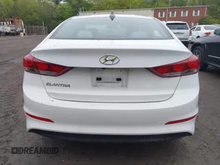 2017 Hyundai Elantra Limited z VIN 5NPD84LF8HH117065, wystawiony jako IAAI lot #42160413 z przebiegiem 107 525 mil mil oraz . Historia ofert i sprzedaży dostępna na DreamBid. Obrazek 15.