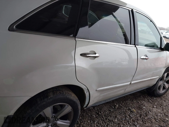 2013 Acura MDX with VIN 2HNYD2H20DH513432, listed as a IAAI auction lot 41458326 with 121,972 mi miles. Bid and sale history available at carsss.com. Image 6.