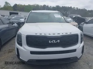 2022 Kia Telluride SX with VIN 5XYP5DHC1NG318216, listed as a IAAI auction lot 41964915 with 22,582 mi miles and . Bid and sale history available at carsss.com. Image 12.