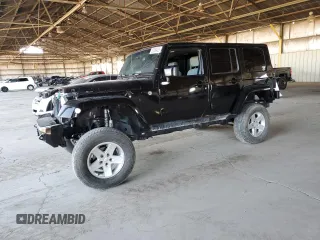 2008 Jeep Wrangler Unlimited Sahara with VIN 1J4GA59108L521910, listed as a Copart auction lot 62330425 with 169,887 mi miles and Salvage title. Bid and sale history available at DreamBid. Image 1.