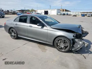 2019 Mercedes-Benz E 300 with VIN WDDZF4JB9KA528927, listed as a Copart auction lot 50845635 with 80,106 mi miles and Salvage Title. Bid and sale history available at DreamBid. Image 4.