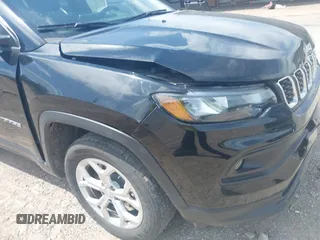 2024 Jeep Compass Latitude with VIN 3C4NJDBN4RT119513, listed as a IAAI auction lot 42153389 with 27,635 mi miles and . Bid and sale history available at carsss.com. Image 17.