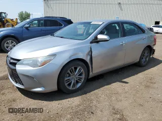 2015 Toyota Camry XLE z VIN 4T1BF1FKXFU036913, wystawiony jako Copart lot #56698865 z przebiegiem 258 978 mil mil oraz Szkoda całkowita • Salvage title. Historia ofert i sprzedaży dostępna na DreamBid. Obrazek 1.