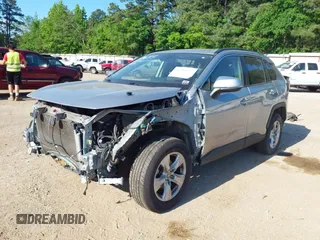 2019 Toyota RAV4 XLE with VIN JTMW1RFV7KD041106, listed as a IAAI auction lot 41759077 with 187,723 mi miles and . Bid and sale history available at DreamBid. Image 18.