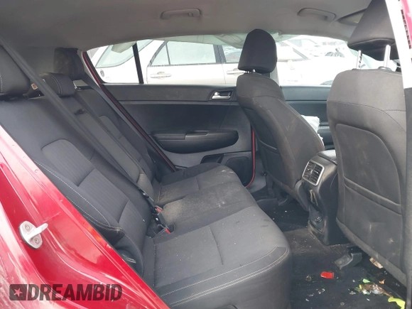 2020 Kia Sportage LX z VIN KNDPMCAC0L7697209, wystawiony jako IAAI lot #41795208 z przebiegiem 129 188 mil mil oraz . Historia ofert i sprzedaży dostępna na DreamBid. Obrazek 8.