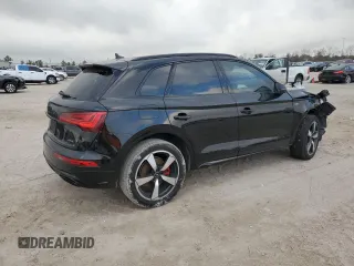 2024 Audi Q5 S line Premium Plus with VIN WA1EAAFY3R2100028, listed as a Copart auction lot 44045955 with 7,885 mi miles and Salvage Title. Bid and sale history available at carsss.com. Image 3.