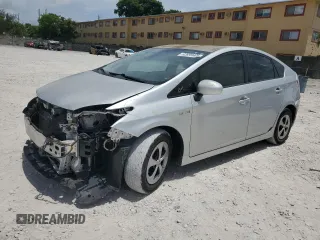 2014 Toyota Prius Four with VIN JTDKN3DU9E1796516, listed as a Copart auction lot 62695605 with 86,586 mi miles and Salvage title. Bid and sale history available at DreamBid. Image 1.