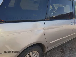 2008 Toyota Sienna CE z VIN 5TDZK23C88S127204, wystawiony jako IAAI lot #42457540 z przebiegiem 302 302 mil mil oraz . Historia ofert i sprzedaży dostępna na DreamBid. Obrazek 6.