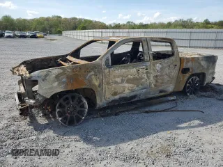 2018 GMC Canyon 4WD Denali z VIN 1GTG6EEN9J1167256, wystawiony jako Copart lot #51988505 z przebiegiem Nie podano mil oraz Szkoda całkowita • Salvage title. Historia ofert i sprzedaży dostępna na DreamBid. Obrazek 1.