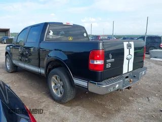 2007 Ford F-150 XLT z VIN 1FTPW12V77KA45172, wystawiony jako IAAI lot #42603092 z przebiegiem 101 887 mil mil oraz . Historia ofert i sprzedaży dostępna na DreamBid. Obrazek 3.
