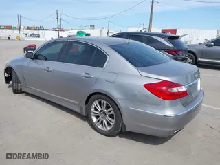 2012 Hyundai Genesis 5.0L with VIN KMHGC4DH4CU185501, listed as a IAAI auction lot 41939420 with 146,409 mi miles. Bid and sale history available at carsss.com. Image 3.