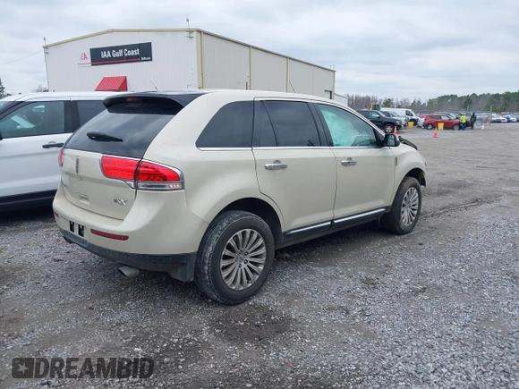 2014 Lincoln MKX with VIN 2LMDJ6JK6EBL06238, listed as a IAAI auction lot 41604943 with 188,639 mi miles. Bid and sale history available at carsss.com. Image 4.