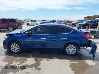 2017 Nissan Sentra S z VIN 3N1AB7AP7HY381675, wystawiony jako IAAI lot #42311574 z przebiegiem 92 382 mil mil oraz . Historia ofert i sprzedaży dostępna na DreamBid. Obrazek 14.